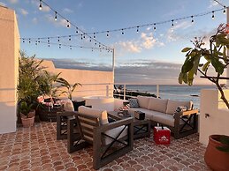 Minimi Inn - SailRock Beach House