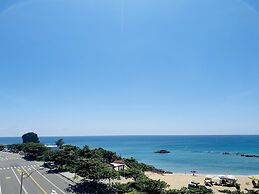 Minimi Inn - SailRock Beach House