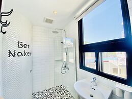 Minimi Inn - SailRock Beach House