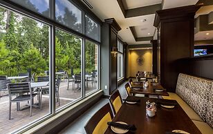 Crowne Plaza Shenandoah - The Woodlands Area by IHG