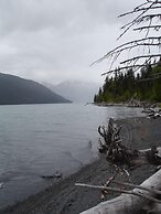 Renfro's Lakeside Retreat - Cabin's and R.V. Park