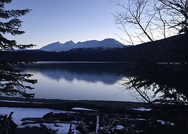 Renfro's Lakeside Retreat - Cabin's and R.V. Park