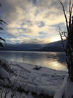 Renfro's Lakeside Retreat - Cabin's and R.V. Park