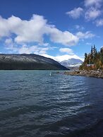 Renfro's Lakeside Retreat - Cabin's and R.V. Park