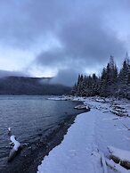 Renfro's Lakeside Retreat - Cabin's and R.V. Park