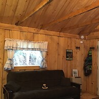 Renfro's Lakeside Retreat - Cabin's and R.V. Park