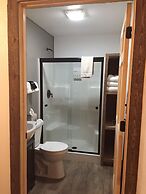 Renfro's Lakeside Retreat - Cabin's and R.V. Park