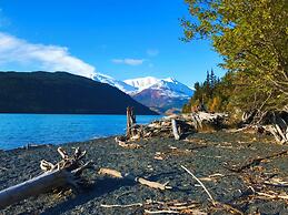 Renfro's Lakeside Retreat - Cabin's and R.V. Park