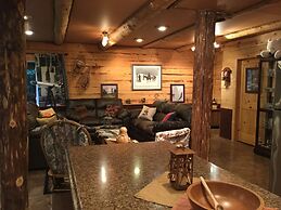 Renfro's Lakeside Retreat - Cabin's and R.V. Park