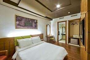 The Noble Swan Saigon