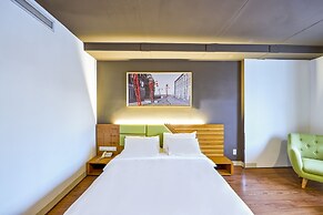 The Noble Swan Saigon