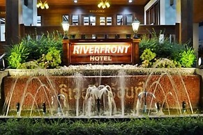 Riverfront Hotel Mukdahan