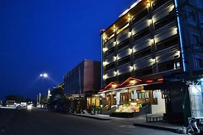 Riverfront Hotel Mukdahan