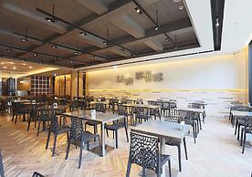 Royal Group Hotel Minghua Branch