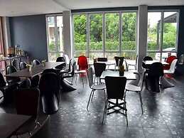 Trendy Hotel