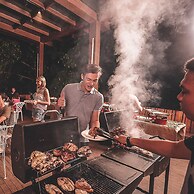 Spin Designer Hostel