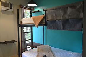 Spin Designer Hostel