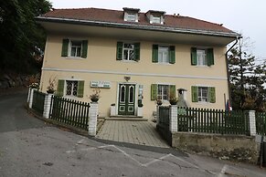 Pension Alt-Strassgang