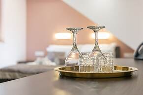 Palace Suites Heritage Hotel – Adults Only