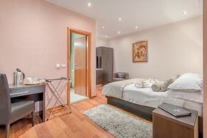 Palace Suites Heritage Hotel – Adults Only