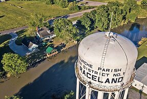 A Chateau on the Bayou Bed & Breakfast