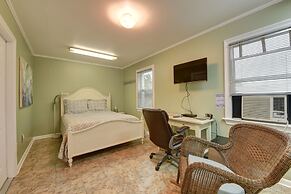 A Chateau on the Bayou Bed & Breakfast