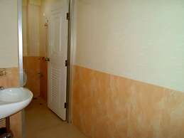 S Vittayakorn Apartment