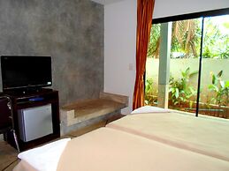 Naraya Riverside Resort