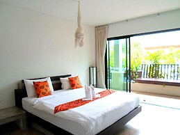 Naraya Riverside Resort