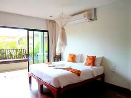 Naraya Riverside Resort