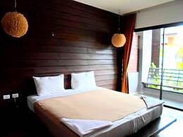 Naraya Riverside Resort