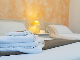 Salotto Piramide B&B