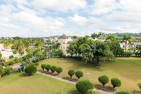 Beach Club 1 Bedroom Apartment