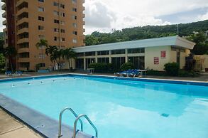 Beach Club 1 Bedroom Apartment