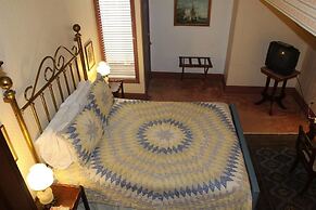 Corners Mansion Inn - A Bed & Breakfast