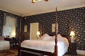 Corners Mansion Inn - A Bed & Breakfast