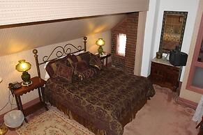 Corners Mansion Inn - A Bed & Breakfast