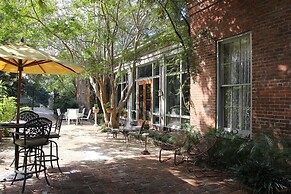 Corners Mansion Inn - A Bed & Breakfast