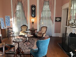 Corners Mansion Inn - A Bed & Breakfast