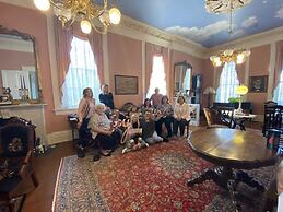 Corners Mansion Inn - A Bed & Breakfast