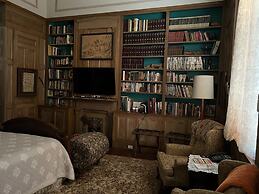 Corners Mansion Inn - A Bed & Breakfast