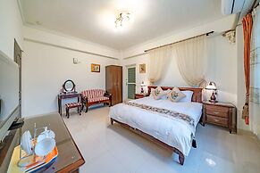 Evergreen Garden Home