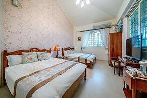 Evergreen Garden Home