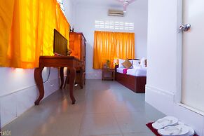 Blossoming Romduol Boutique - Hostel