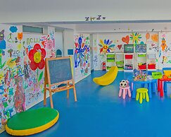 Marlita Beach Hotel Apartments