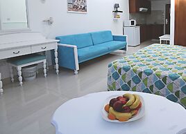 Marlita Beach Hotel Apartments