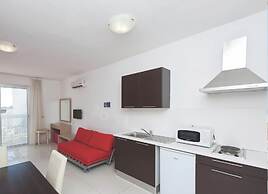 Marlita Beach Hotel Apartments