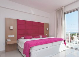 Marlita Beach Hotel Apartments