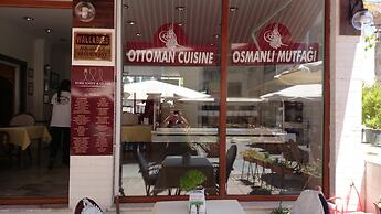 Wallabies Aquaduct Hotel