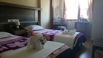 Wallabies Aquaduct Hotel